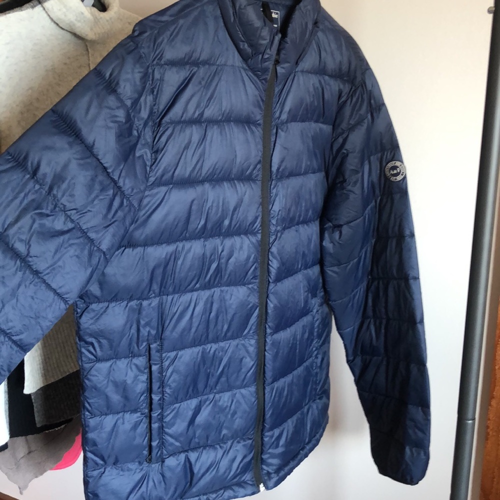 A&F Lightweight Jacket - Picture 3 of 5